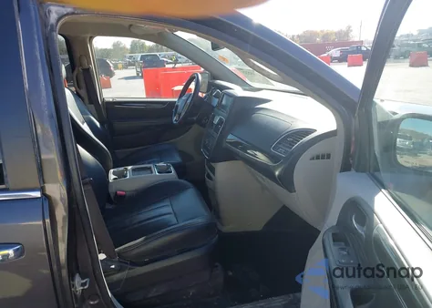 2016 Chrysler Town & Country Touring из США, поврежденный, VIN 2C4RC1BG3GR129672